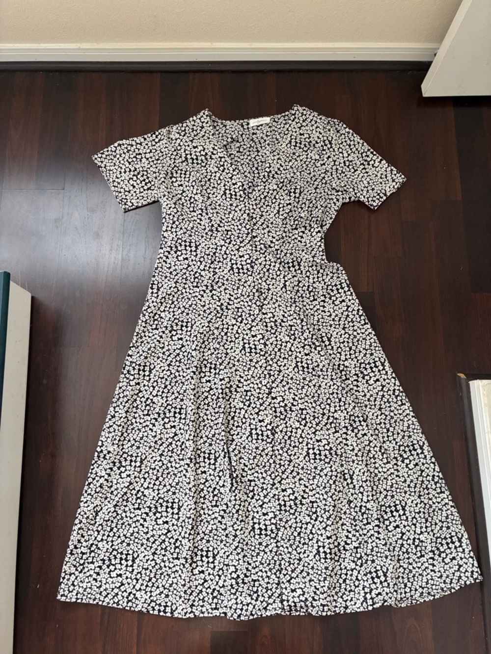 Carly Jean Los Angeles Black and White Floral Midi Dress